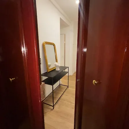 Apartment Tour Eiffel ,champs-elysees, Flandrin *