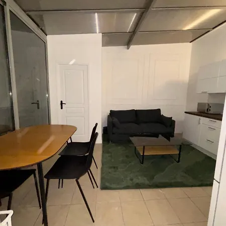 Apartment Tour Eiffel ,champs-elysees, Flandrin Paris