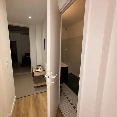 Apartment Tour Eiffel ,champs-elysees, Flandrin Paris