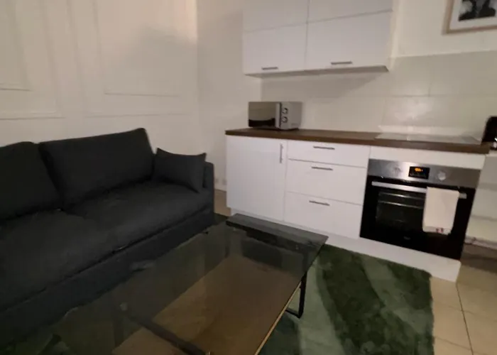 Tour Eiffel ,champs-elysees, Flandrin Париж