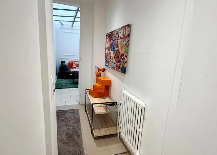 Апартаменты Tour Eiffel ,champs-elysees, Flandrin