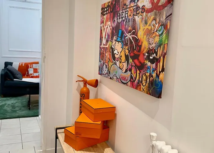 Апартаменты Tour Eiffel ,champs-elysees, Flandrin